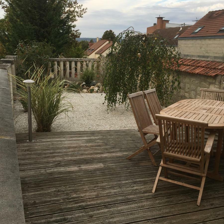 Au Tilleul Apartamento Mezieres-sur-Seine Exterior foto